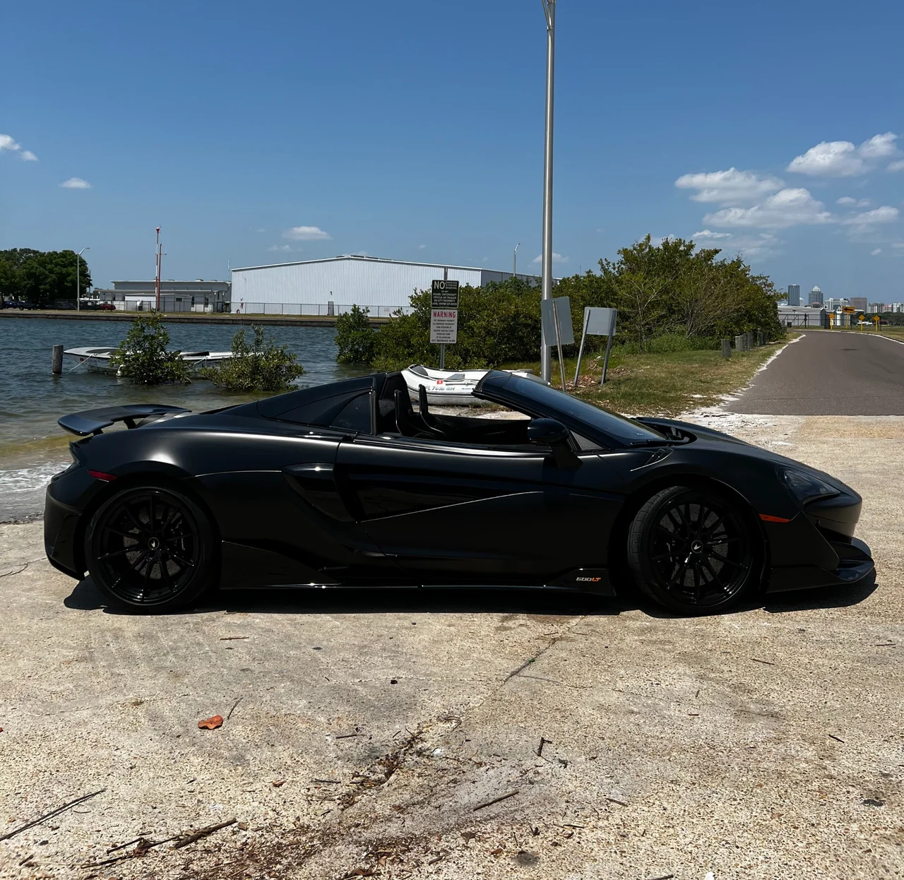 McLaren 600LT Spider reference photograph, view 2